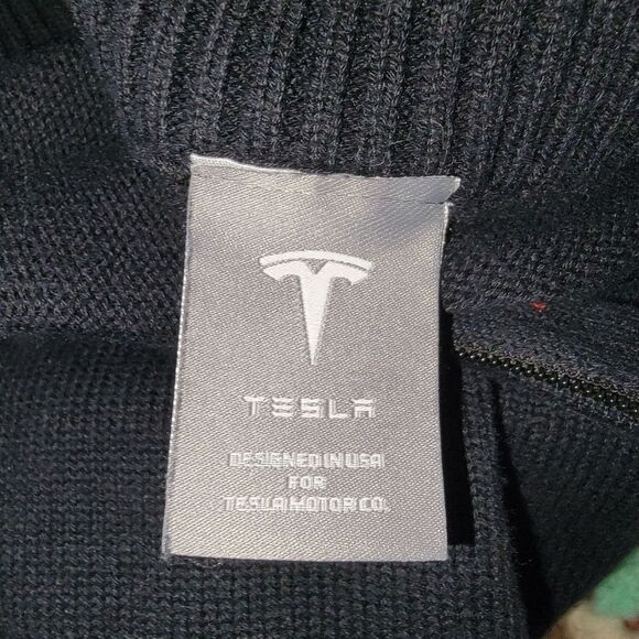 Tesla black quarter zip pull over men's sweater size Small - Picture 5 of 6